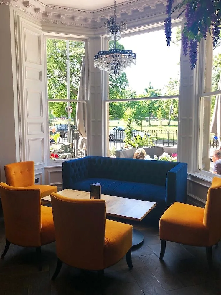 **** Hotel Black Ivy EDI Velká Británie