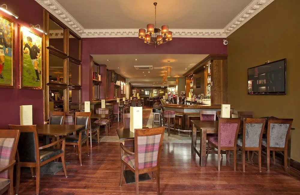 Black Ivy EDI Hotel