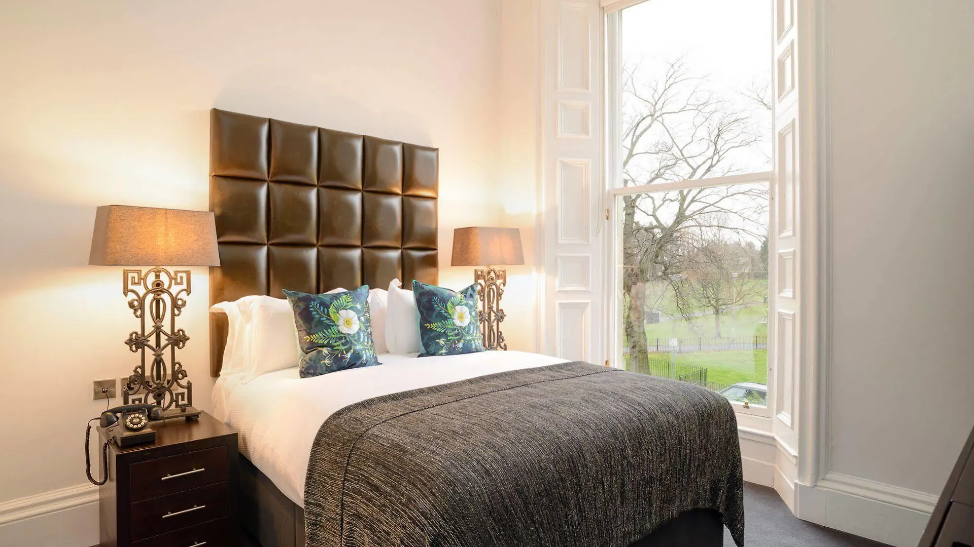 Black Ivy EDI Hotel